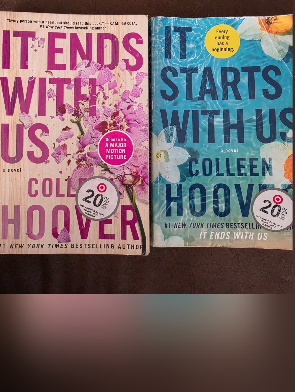 Book Set — It Ends With Us (Pink) & It Starts With Us (Blue)